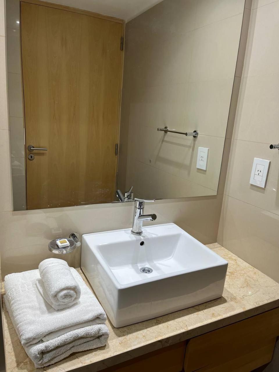 Apartamento Centrico Con Las Mejores Vistas De Mendoza Bagian luar foto